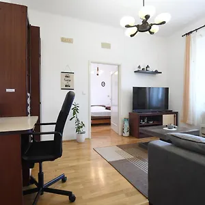 apartment-porin.hotelinzadar.com/